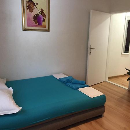 מאקרסקה Apartman Ruzica מראה חיצוני תמונה