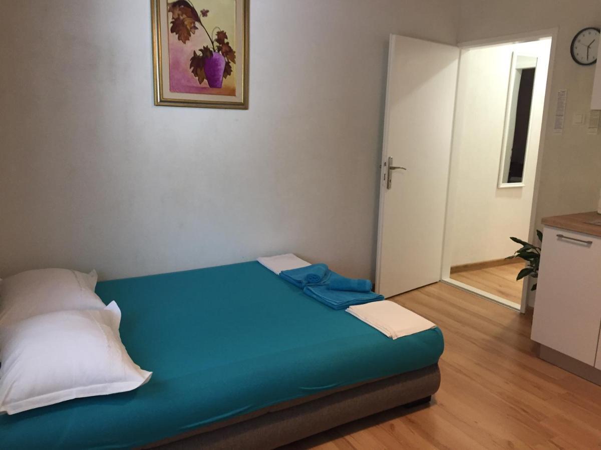 מאקרסקה Apartman Ruzica מראה חיצוני תמונה