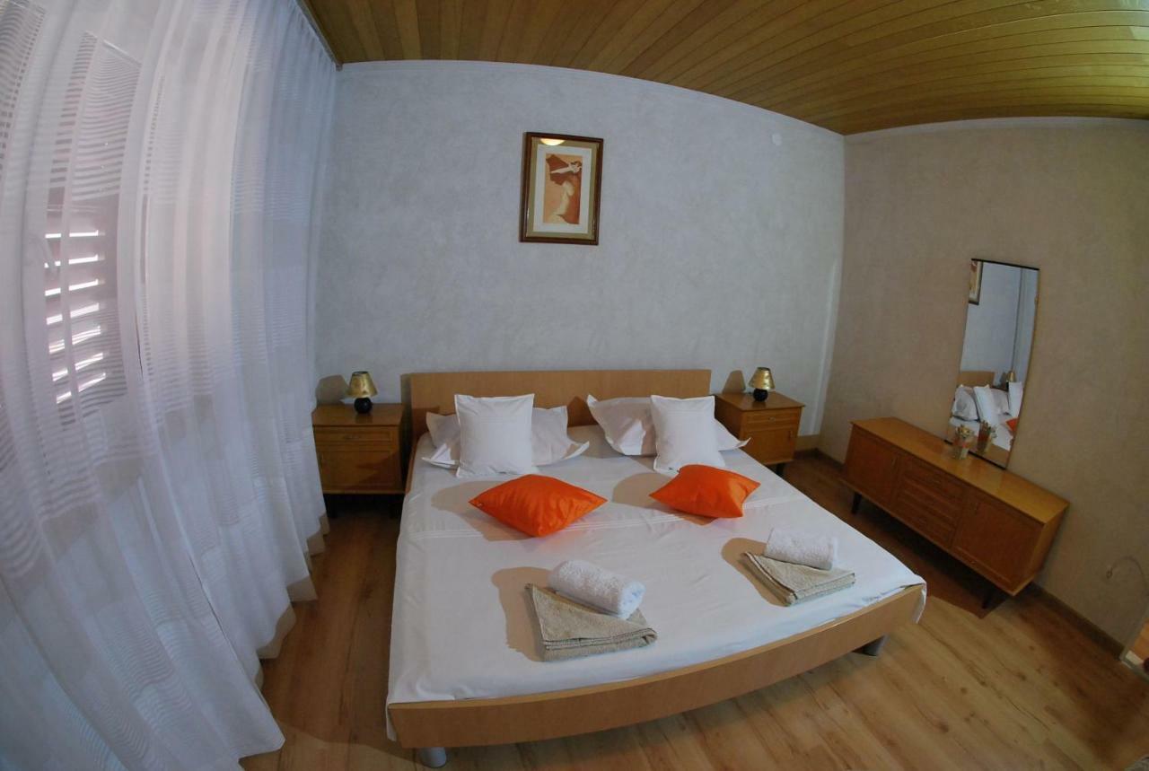 מאקרסקה Apartman Ruzica מראה חיצוני תמונה