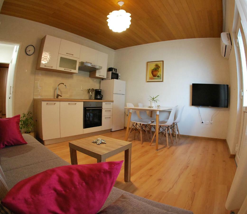 מאקרסקה Apartman Ruzica מראה חיצוני תמונה