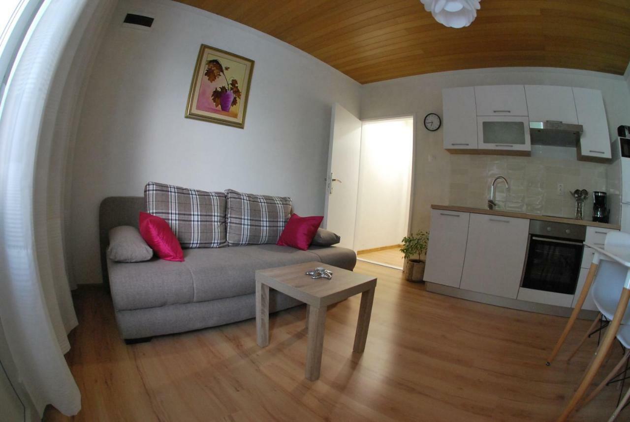 מאקרסקה Apartman Ruzica מראה חיצוני תמונה