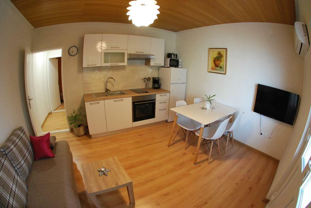 מאקרסקה Apartman Ruzica מראה חיצוני תמונה